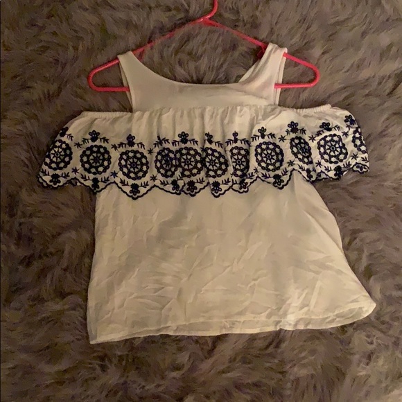 Clothes used but still in good consition - Picture 3 of 8